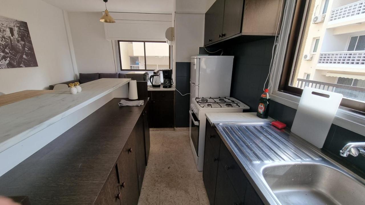 Cozy Beach Apt / 100 Mbit+ Netflix / Near Airport Larnaca Dış mekan fotoğraf